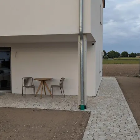 Neubau Mit Terrasse